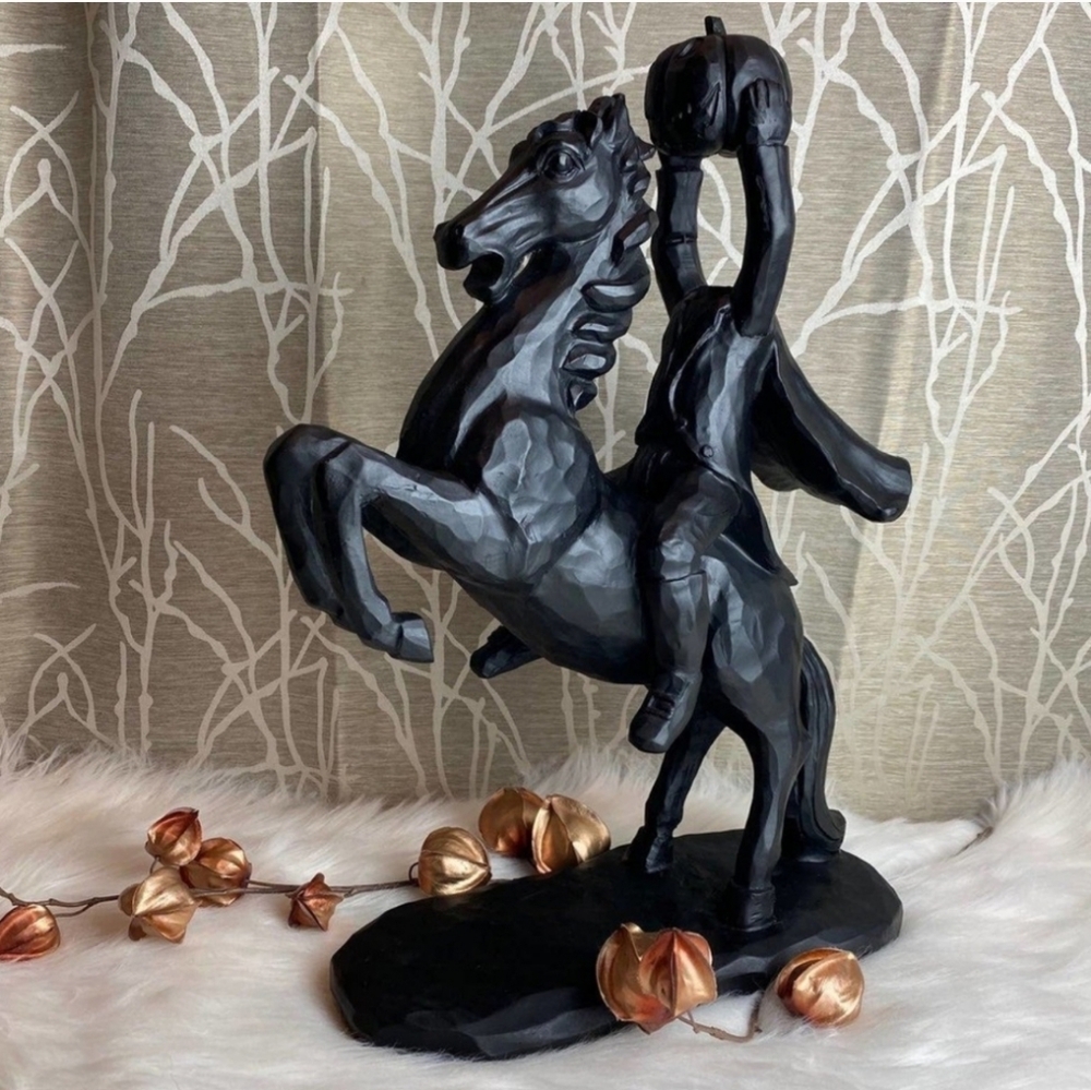 Large Headless Horseman Statue